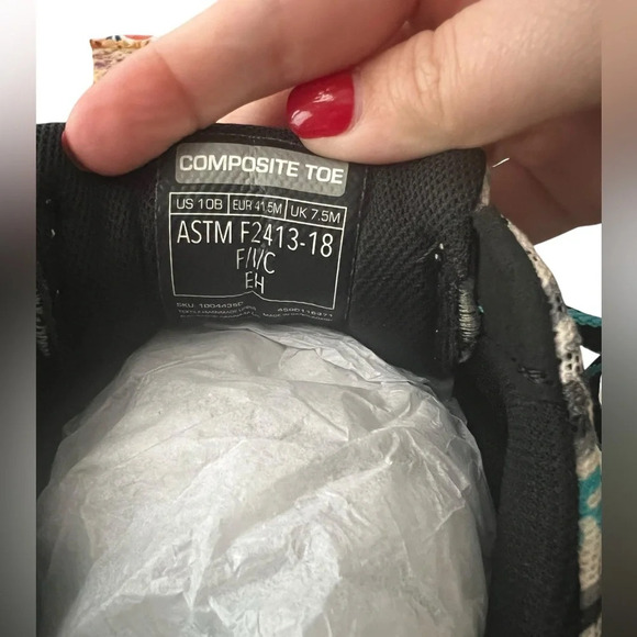 NIB Ariat Women’s Outpace Composite Toe Safety Shoes - Picture 9 of 9